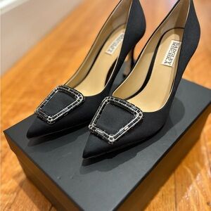 NWT Badgley Mischka Heels